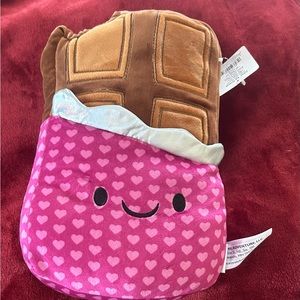 Who doesn’t love chocolate! Calorie free cuddle time with a chocolate bar!